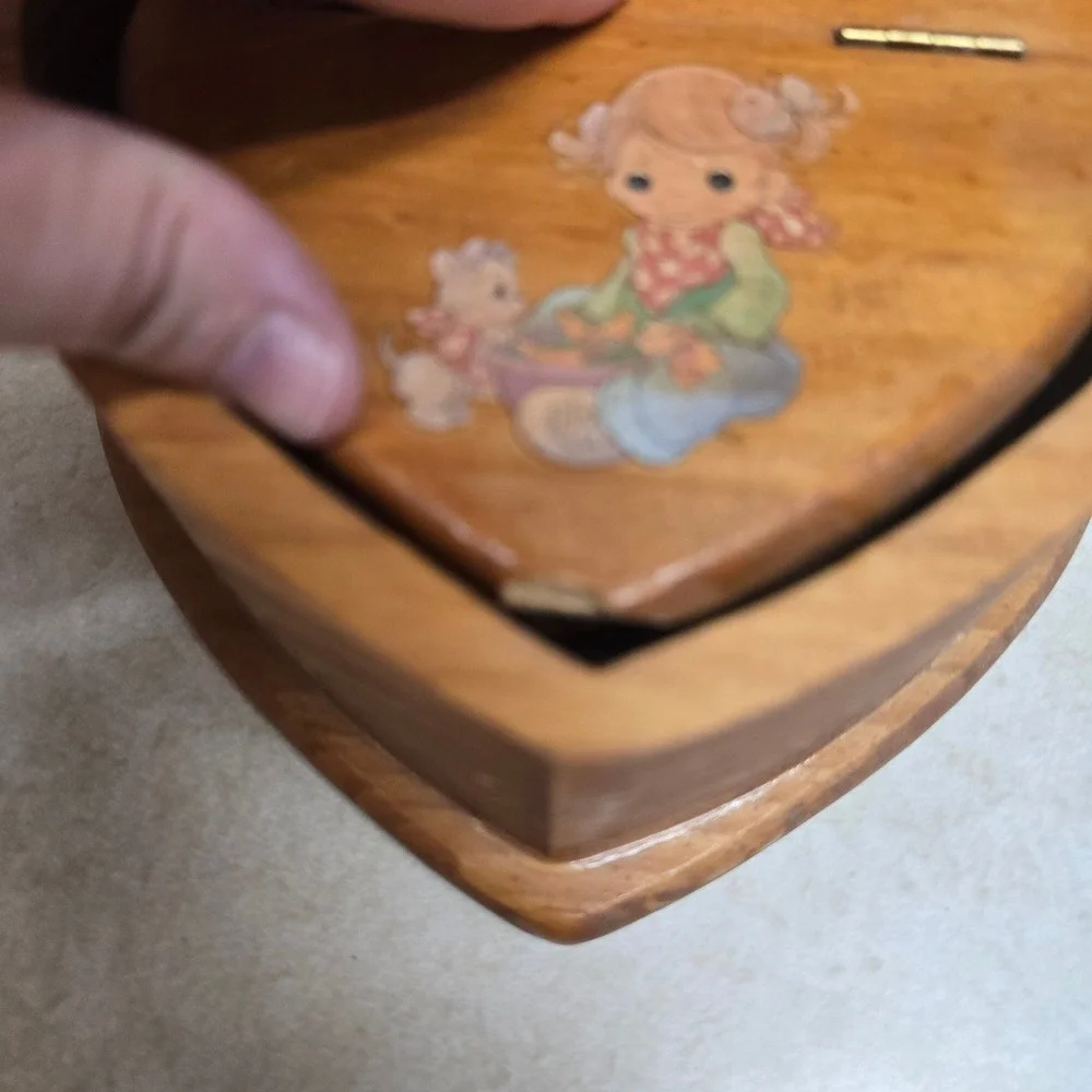 Vintage Precious Moments Wooden‎ Heart Nesting Boxes Cottagecore Trinket Set